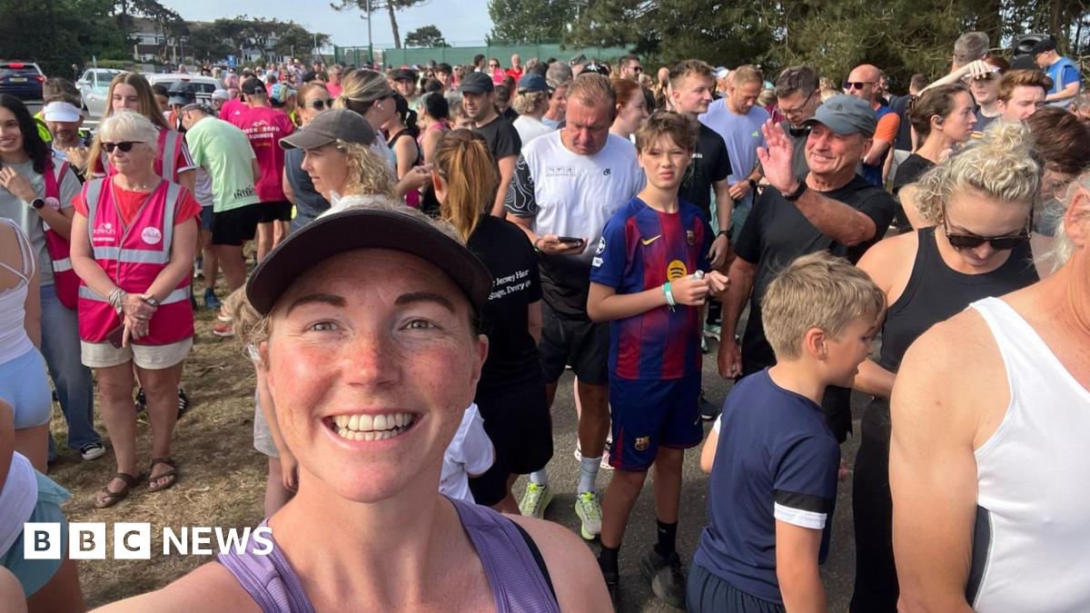 Jersey's 500th Parkrun taken on by more than 600 runners