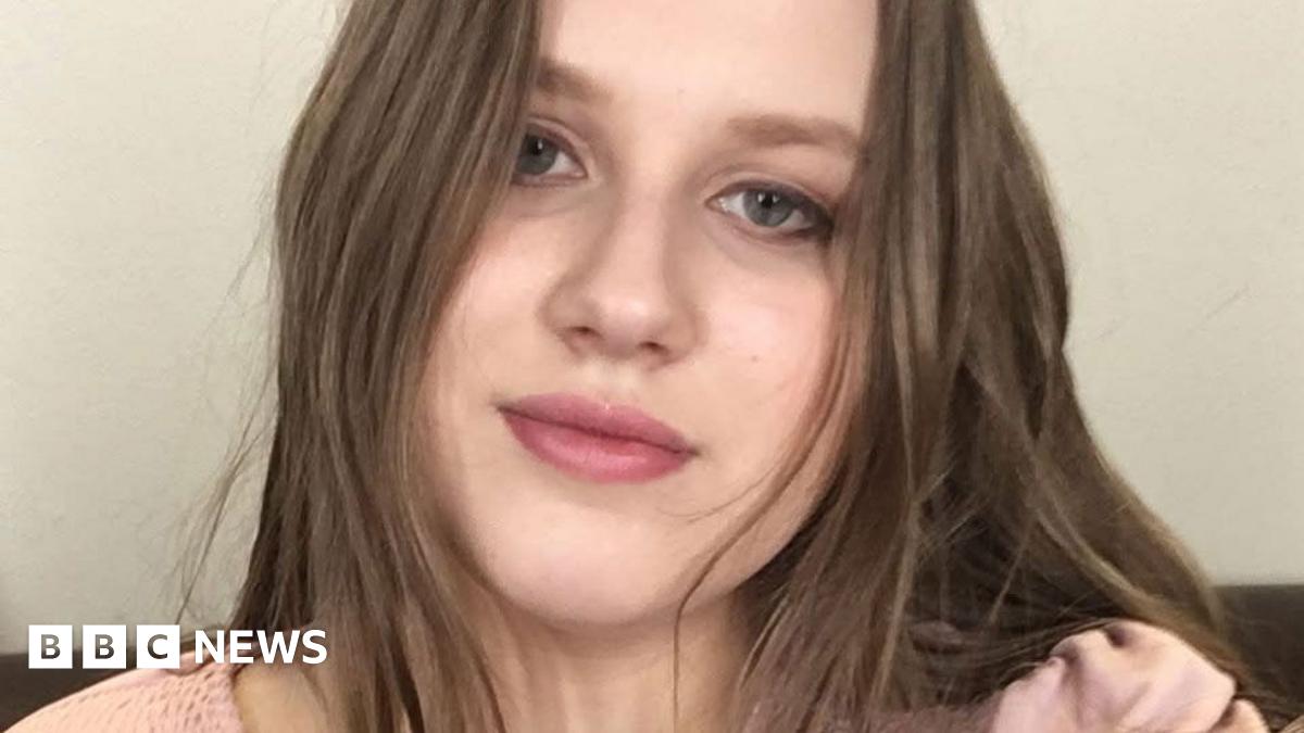 Alleged McCann family stalker Julia Wandelt 'still questions who she is'