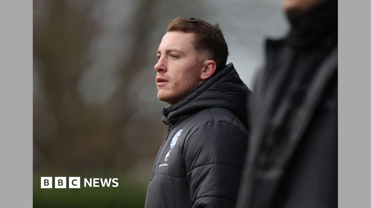 Peterborough United women's coach 'hurt' over sacking by phone - BBC News