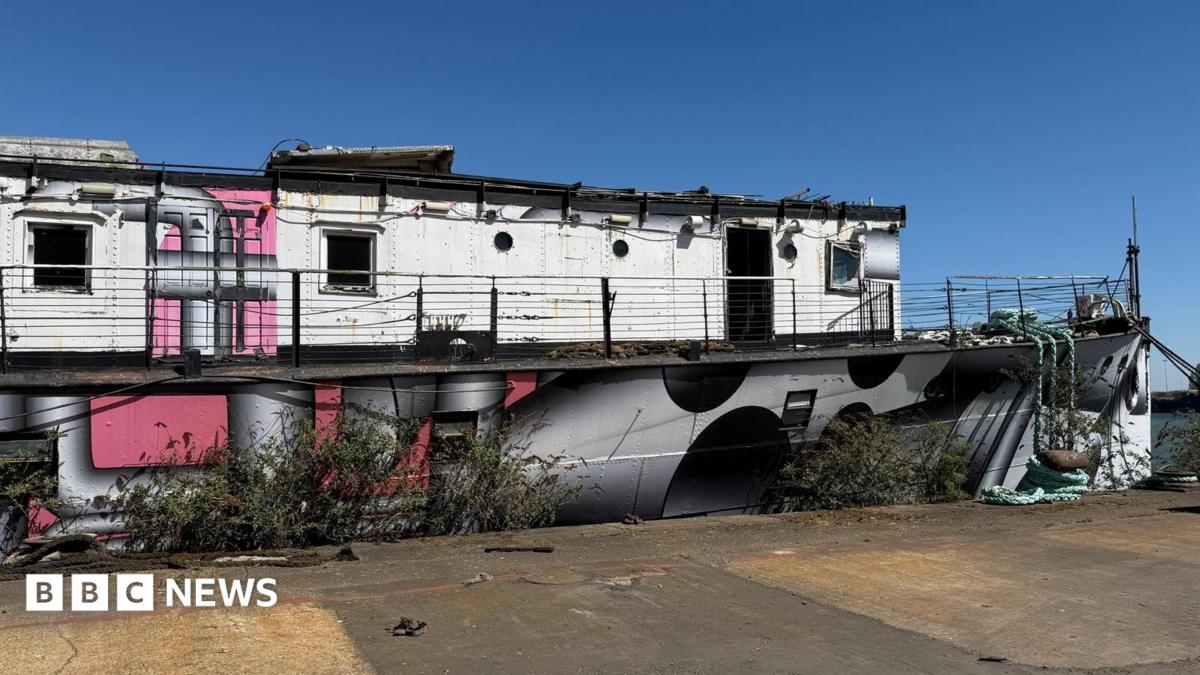 WW1 warship HMS President facing 'disastrous' move to scrapyard