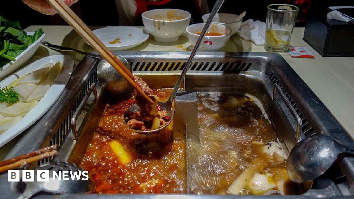 Teenagers to pay $300,000 for urinating in hotpot in China
