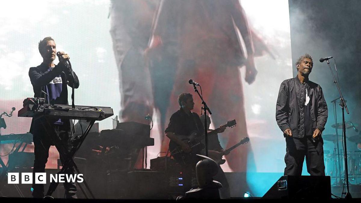 Massive Attack responds after Singapore ban over Palestine display