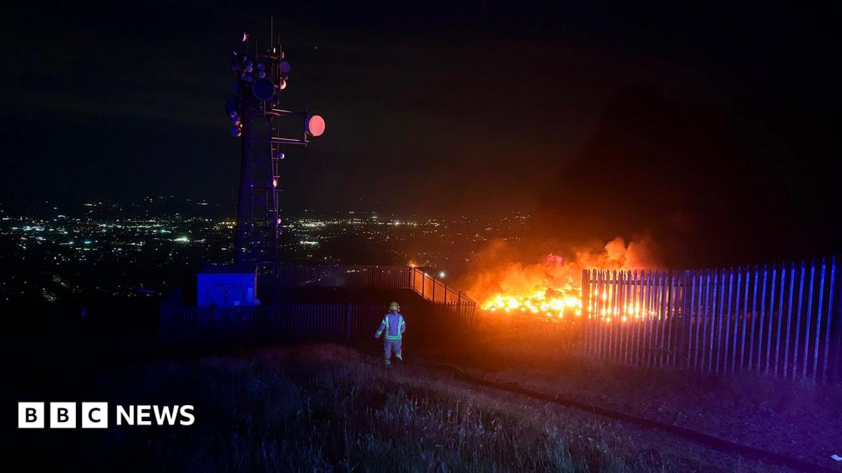Fire service tackles fire on Black Mountain