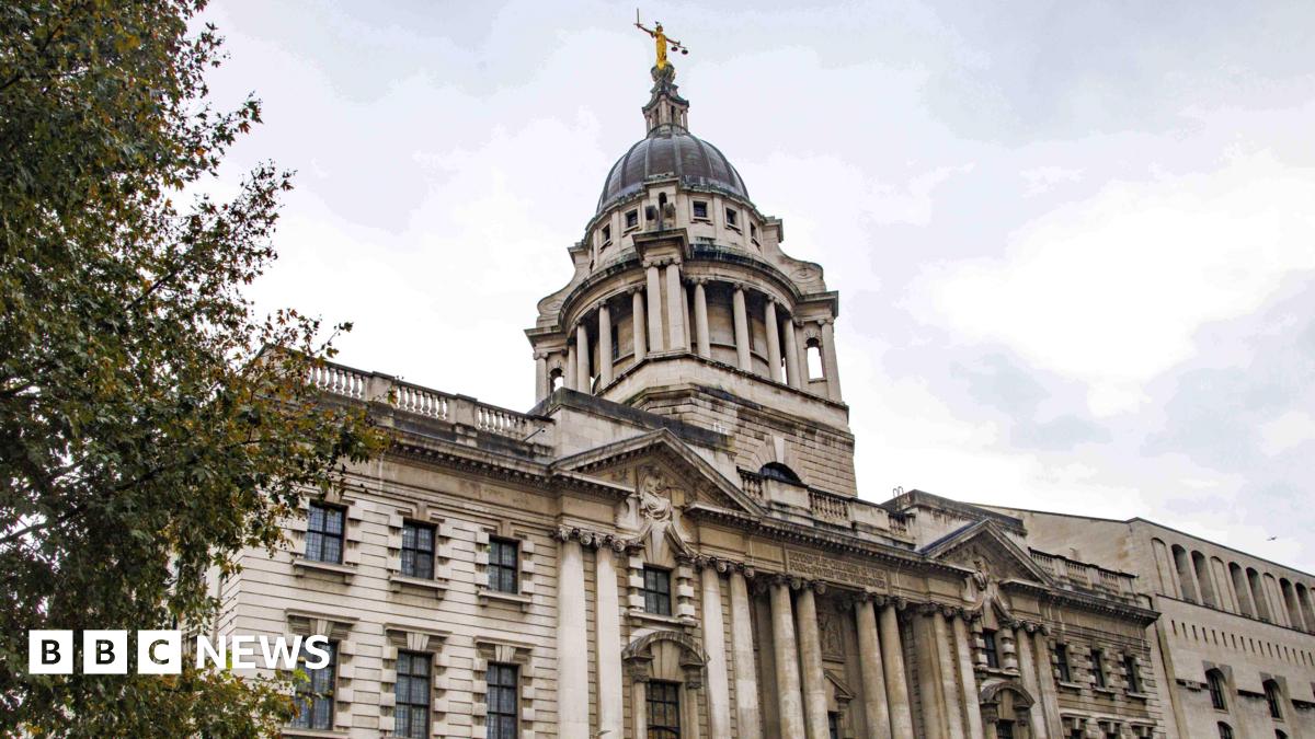 Old Bailey external view