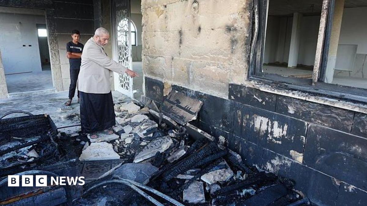 Ισραηλινοί έποικοι πυρπόλησαν τζαμιά, αυτοκίνητα και αγροτικές εκτάσεις στη Δυτική Όχθη, λένε Παλαιστίνιοι