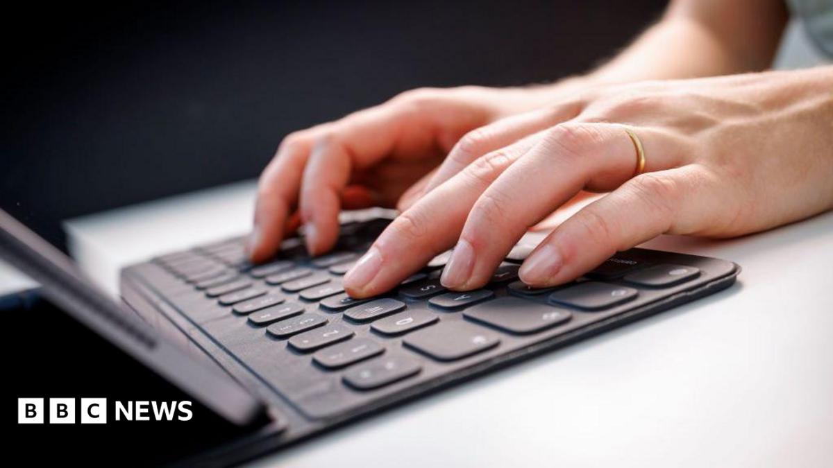 NHS worker sent patient record screenshot to partner in data breach