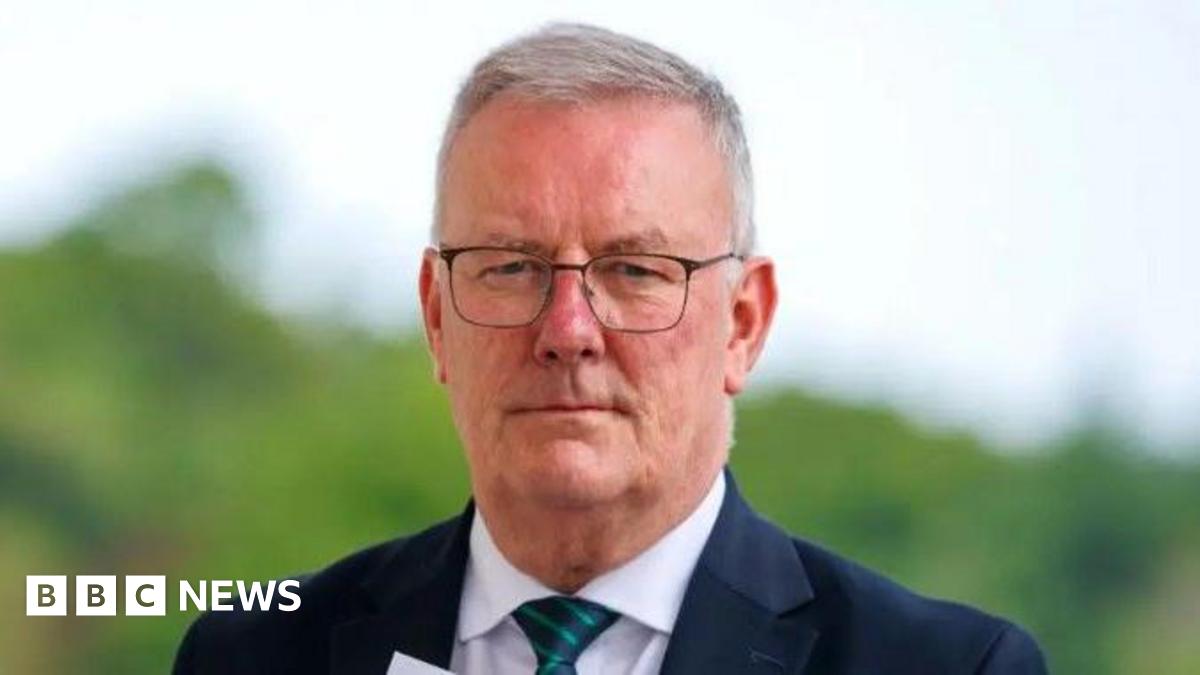 Health minister to set out plan to tackle 'bullying' within Belfast Trust