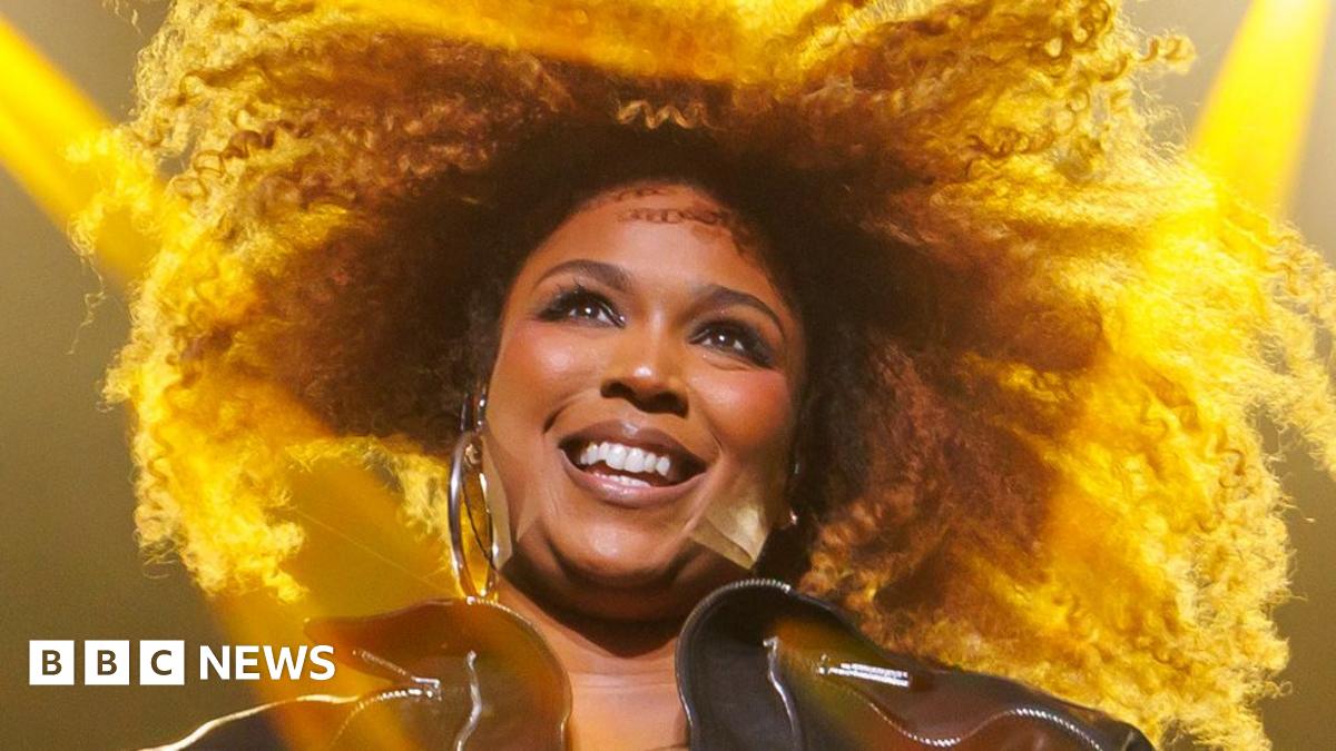 Lizzo makes comeback after 'dark' time amid legal battles BBC News