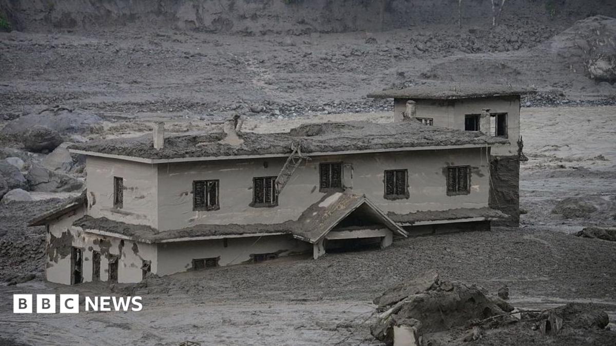 Nepal-Tibet: Flash flood on Nepal-Tibet border kills more than 150, with hundreds of tourists missing
