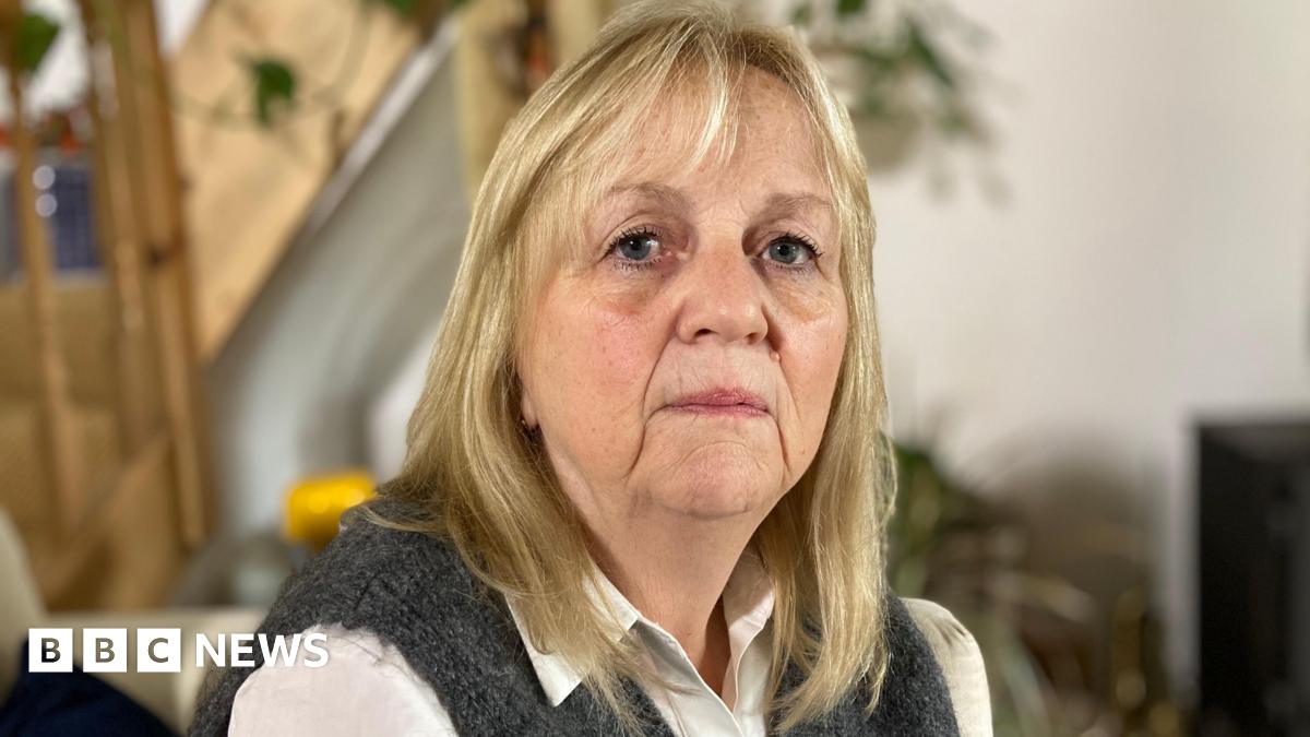'People with MND dying before they are helped' - BBC News