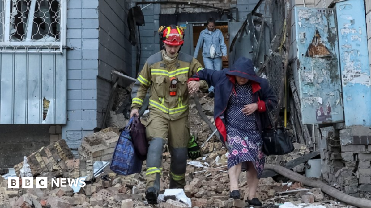 Al menos 13 muertos en Kyiv mientras Ucrania se enfrenta a la escasez de defensa aérea