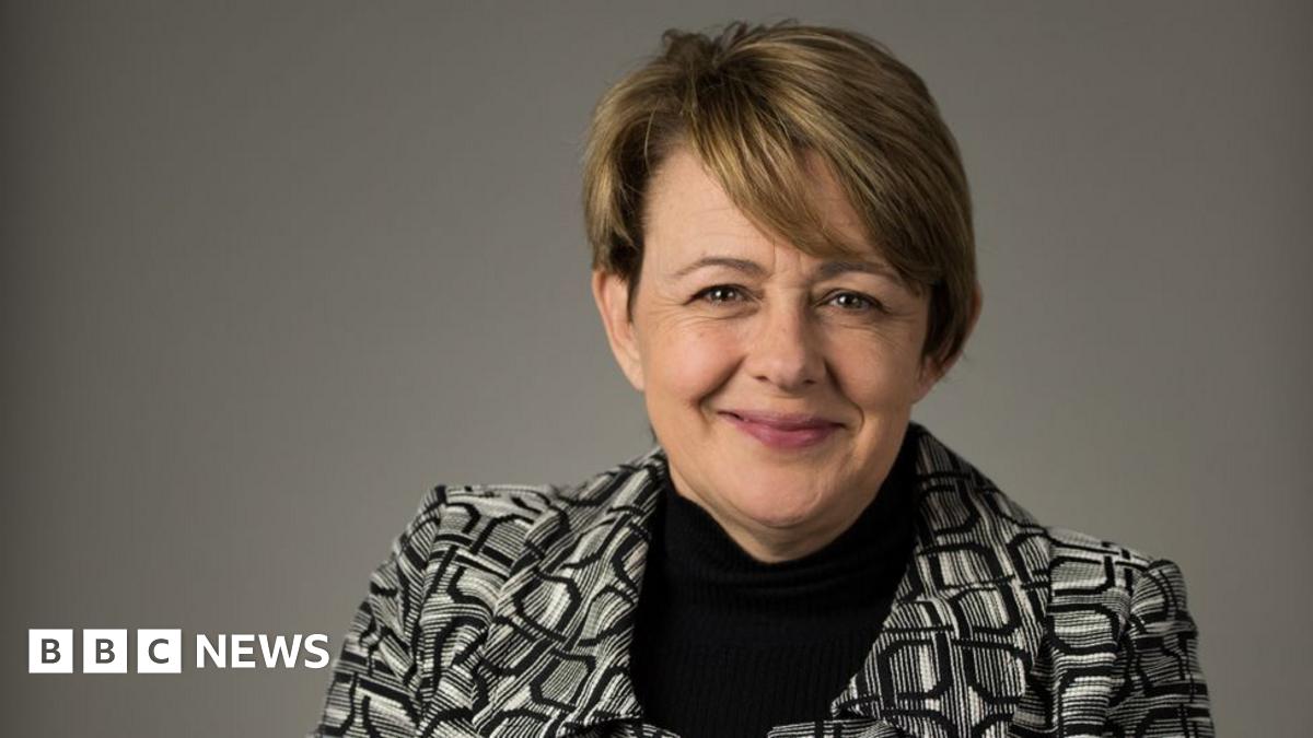Tanni Grey-Thompson humiliated after flight delay blame