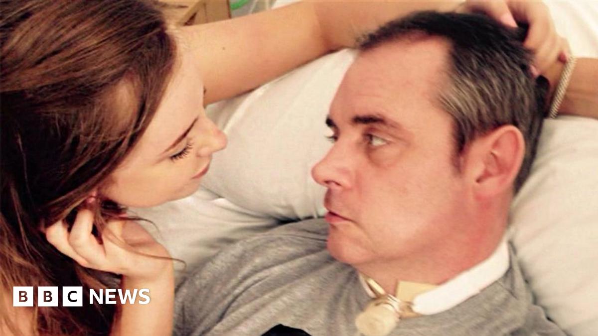 
                            Twelve men charged with manslaughter of football fan Simon Dobbin