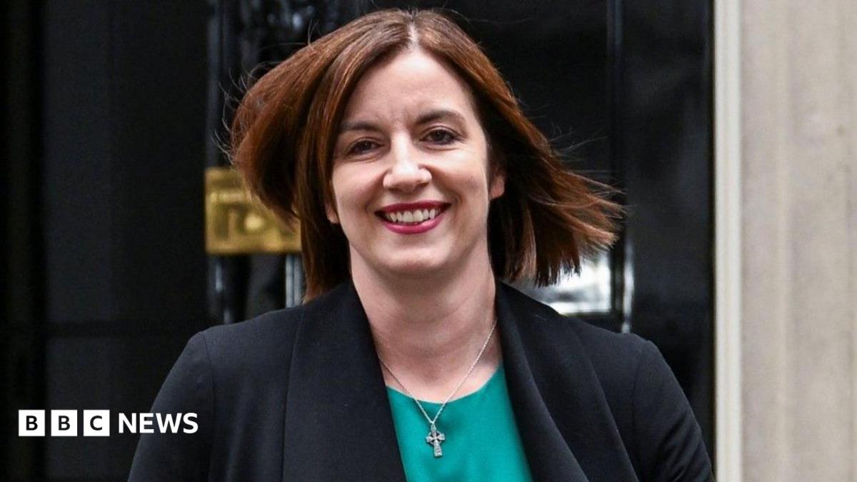 Burnham appoints Phillipson as Labour Party chair
