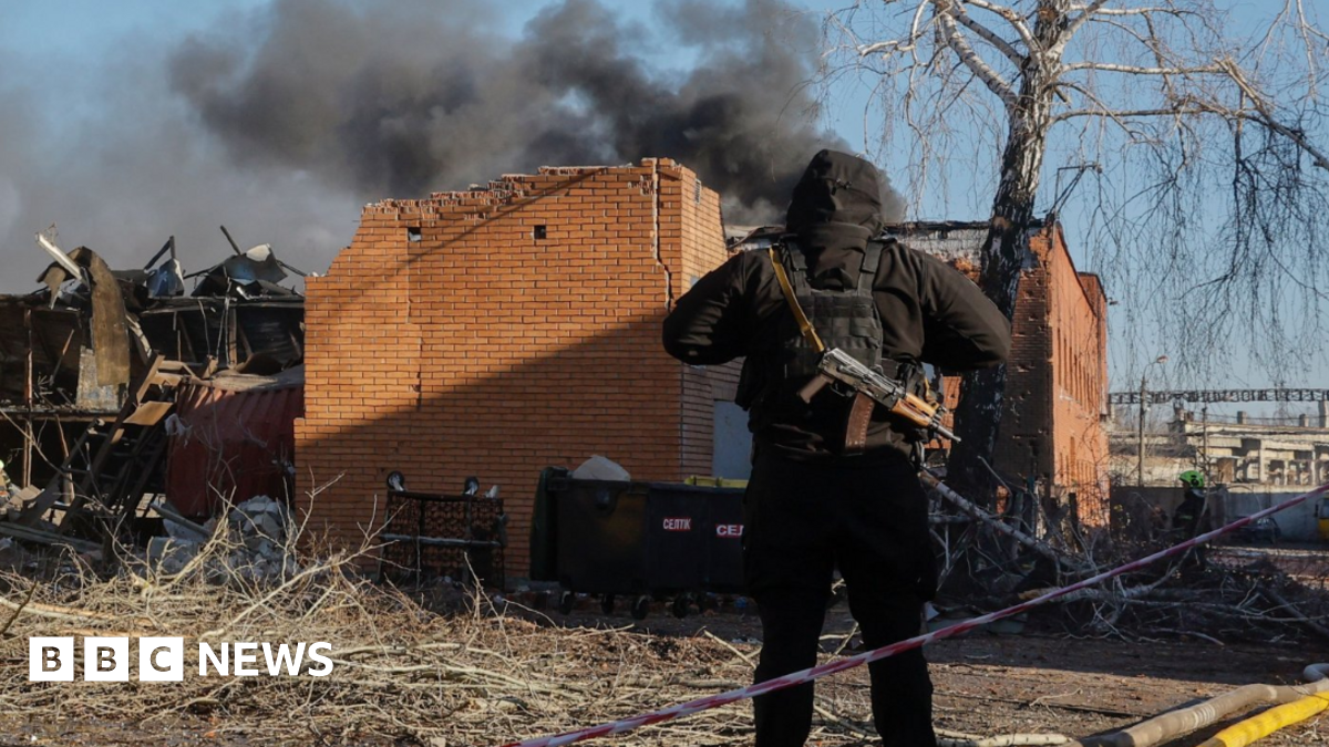 Russia exploiting Iran war, Zelensky says after fresh bombardment