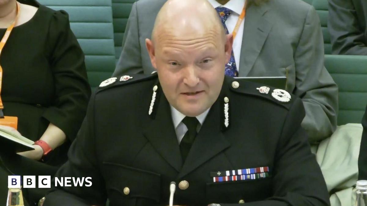 West Midlands Police face questions over Maccabi Tel Aviv fan ban row