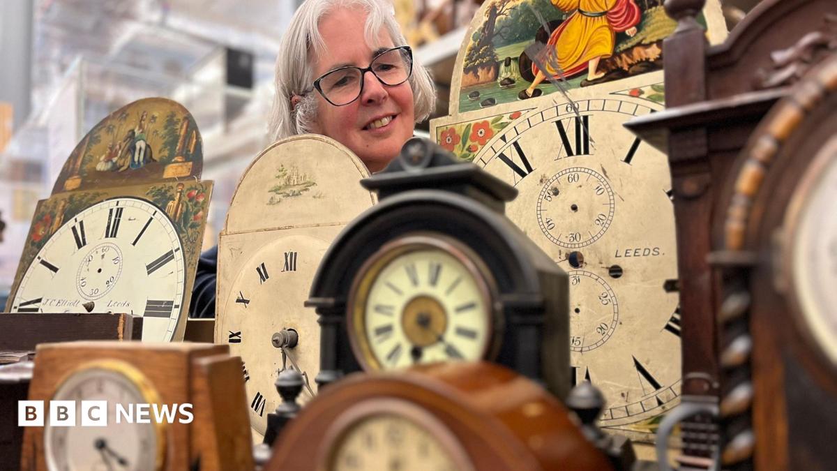 Leeds Discovery Centre vintage clocks stand the test of time - BBC News