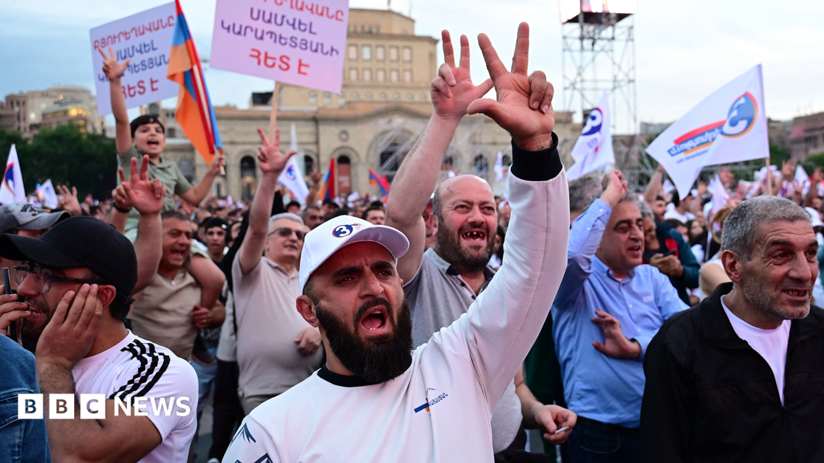 Armenia braces for election as Russia piles pressure on pro-West government