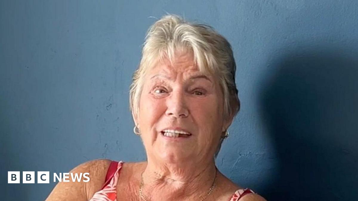 Veradijkmansofficial in a mesmerizing display