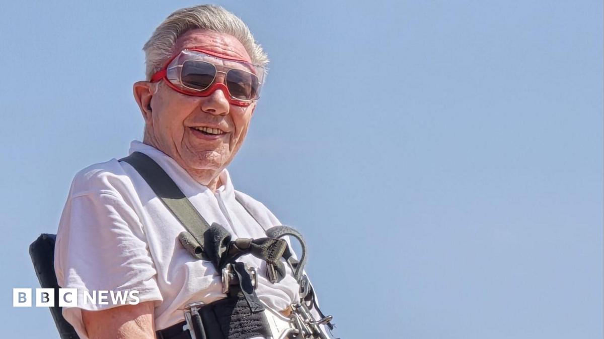 Charity wingwalk for 83-year-old volunteer