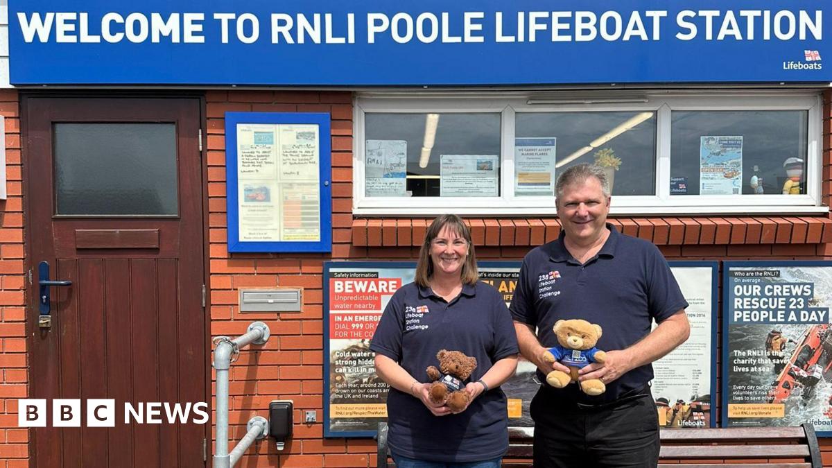 Surrey couple visit all 289 lifeboat stations in the UK