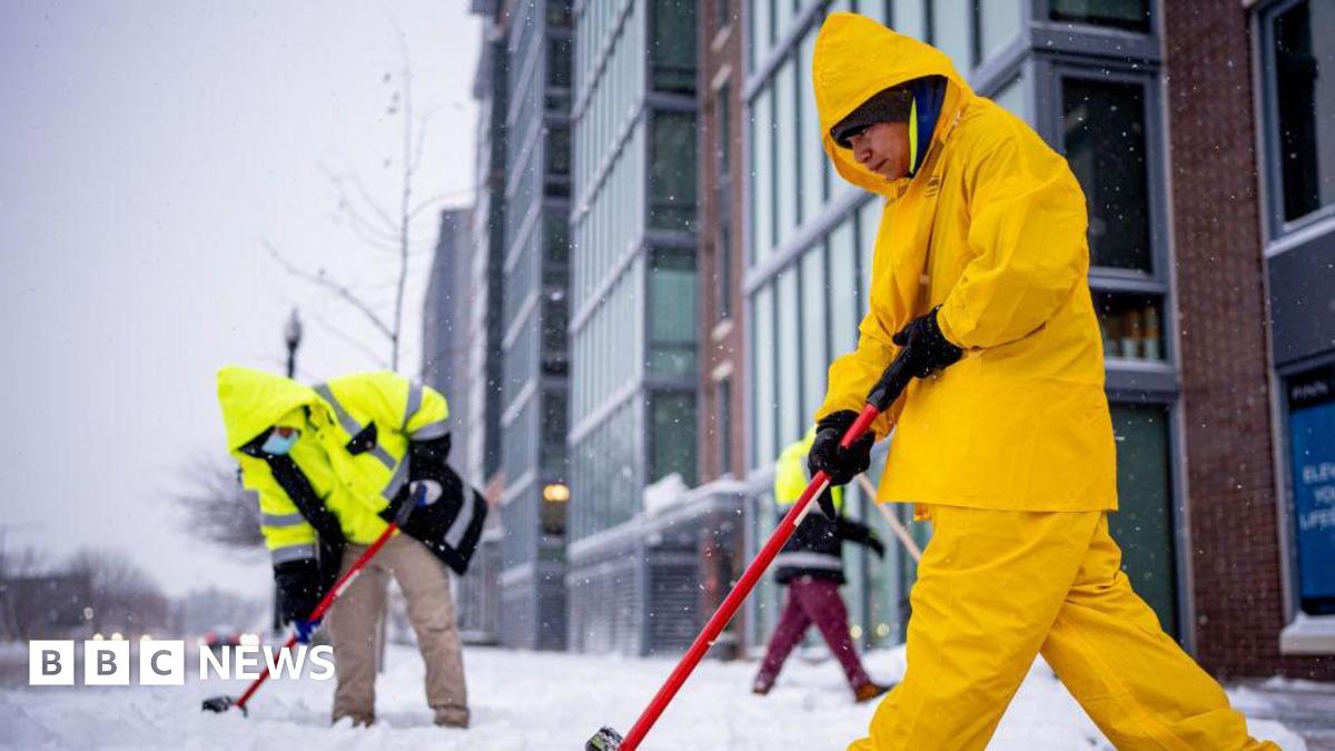 Winter storm: Five dead as snow wreaks havoc across US