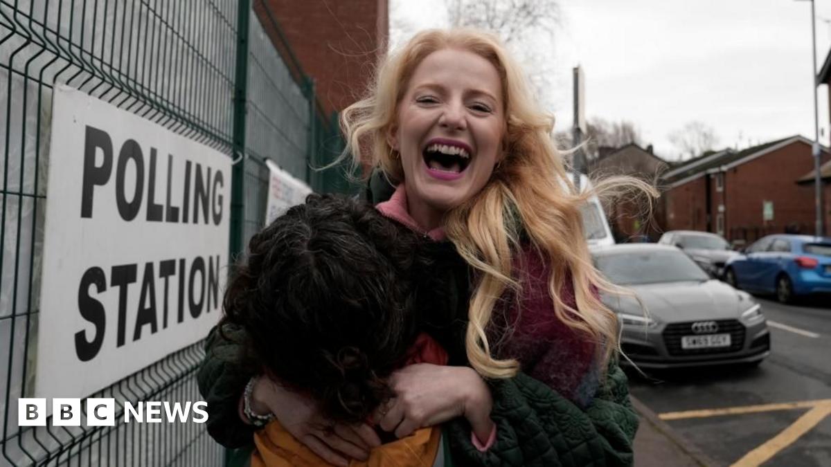 
                            Hannah Spencer: Plumber becomes Green Party's new MP