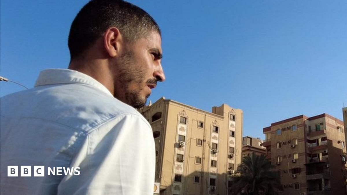 How Egyptian police hunt LGBT people on dating apps - BBC News
