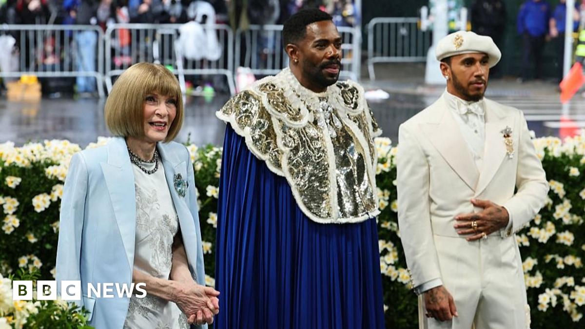 Met Gala 2025: Live updates thumbnail