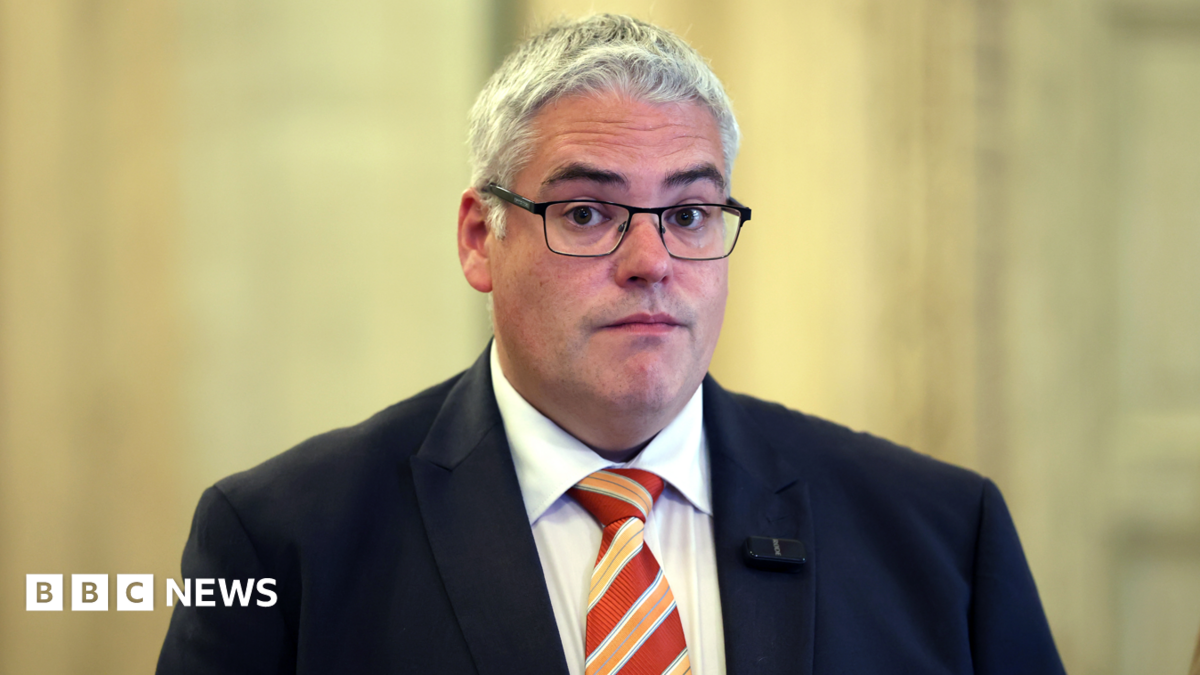 DUP leader promises 'robust' review into Donaldson's time in the party