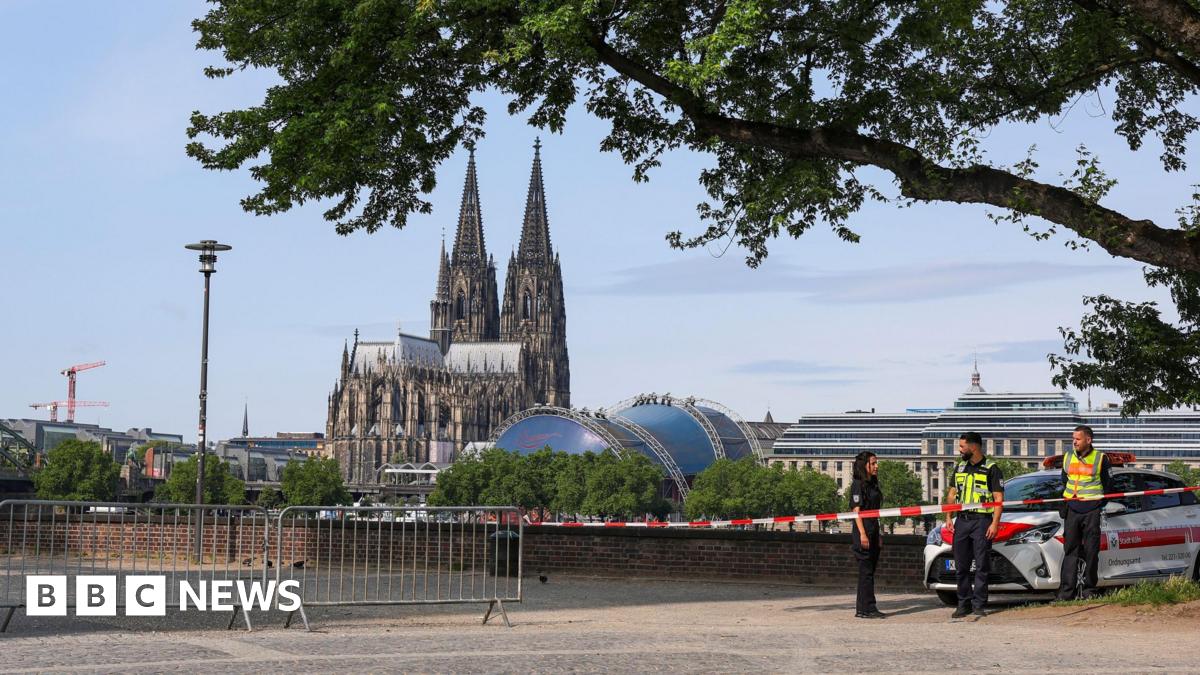 Cologne evacuates thousands so WW2 bombs can be diffused