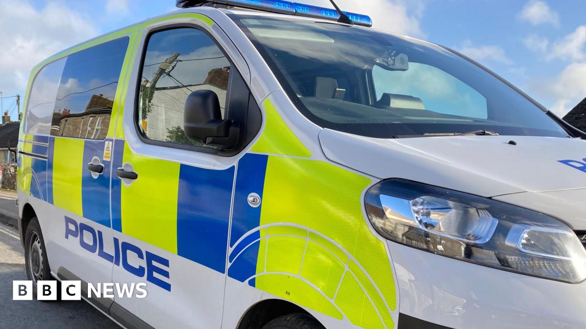 
                            Swimmers rescued amid emergency response in Budleigh Salterton