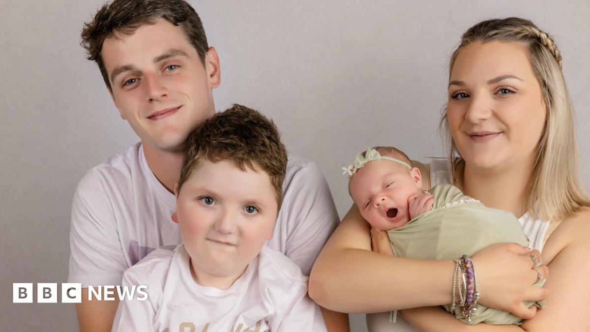 
                            Test all babies for rare genetic disease SMA, parents urge