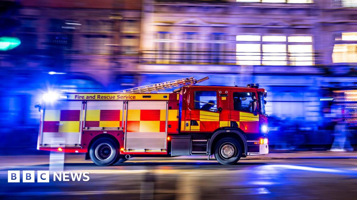 More than 100 firefighters respond to east London fire