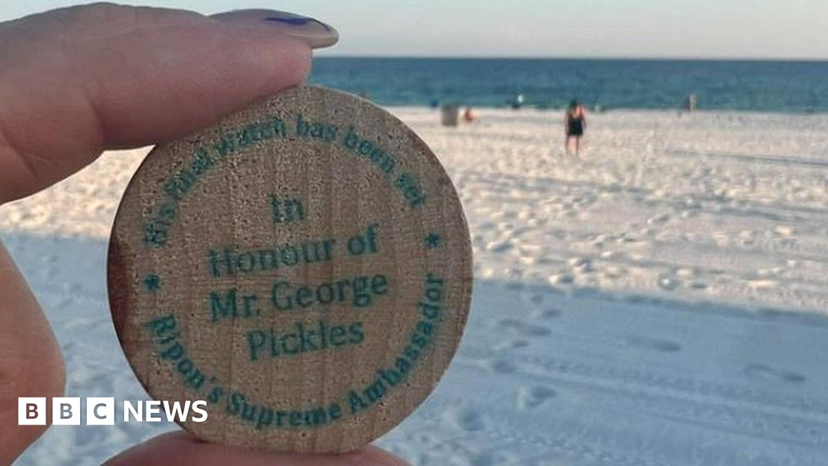 Ripon's hornblower tribute coins on a global journey - BBC News