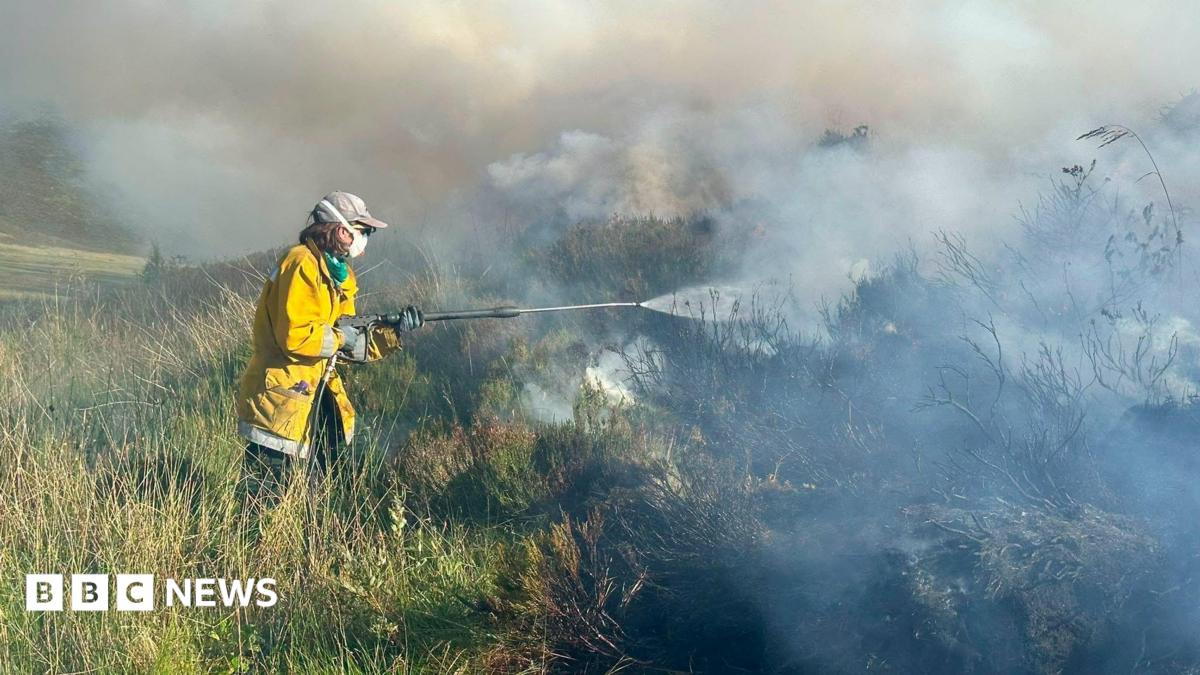 Cairngorm residents say wildfire response 'too slow'