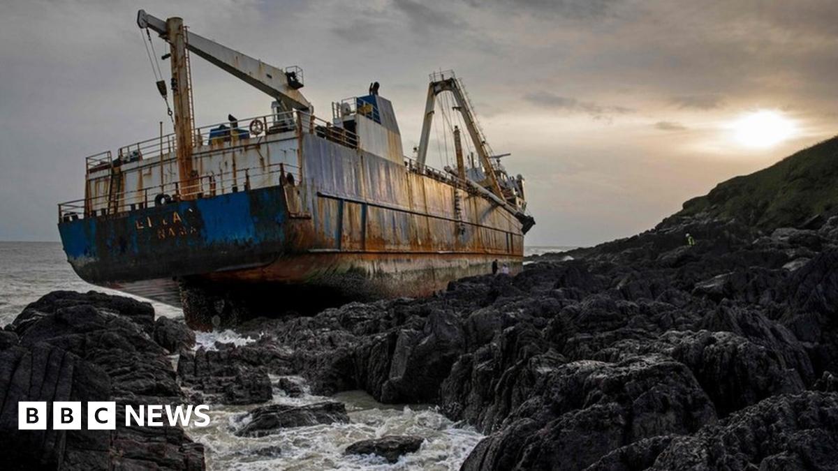 Dramatic photos show 'ghost ship' washed up by Storm Dennis