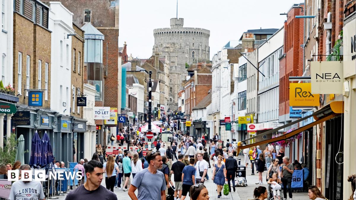 Public asked for views on plans for new town councils