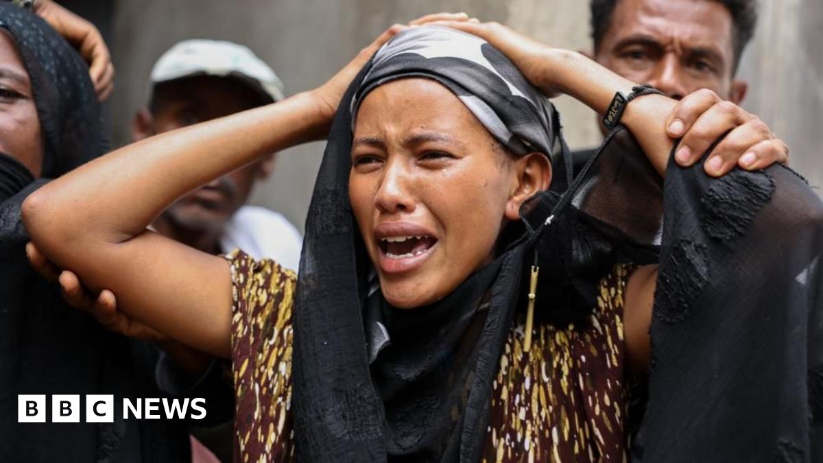 Mass Funerals Held for 36 Victims of Ethiopia Church Scaffolding Collapse in Arerti