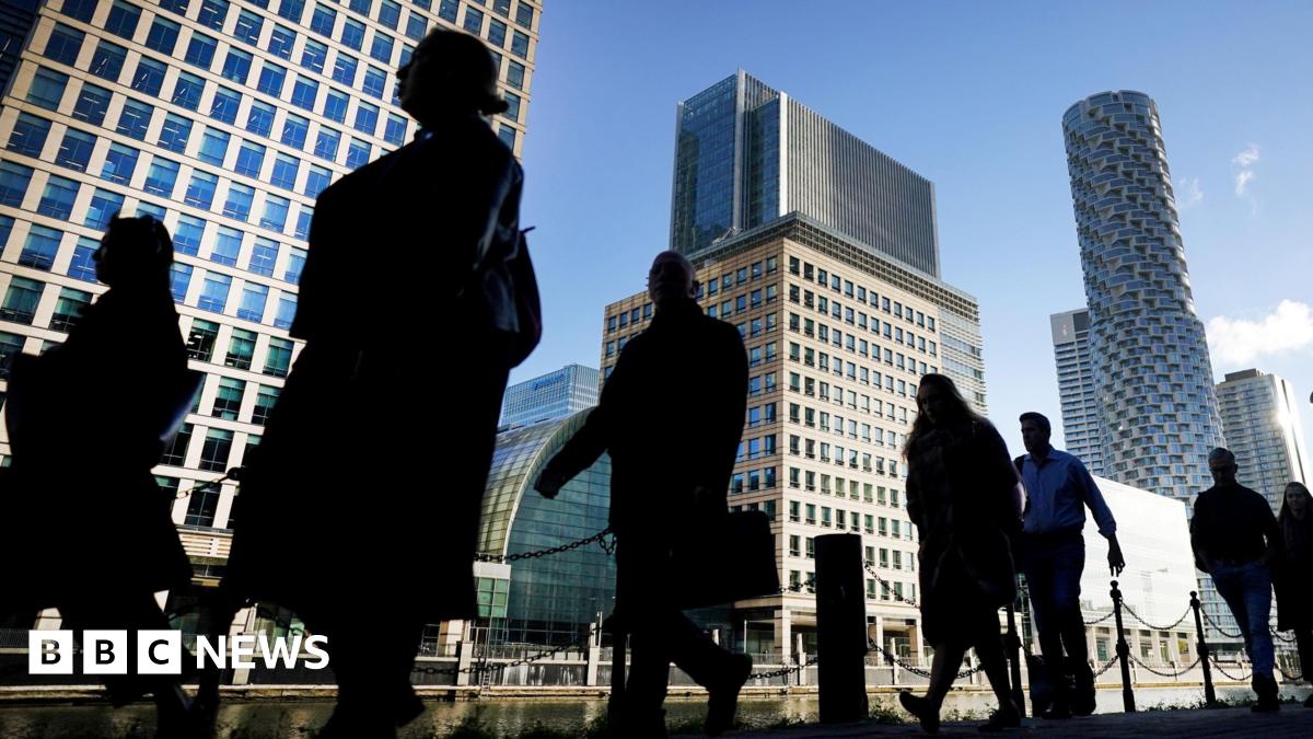Stats boss quits for health reasons after data controversy