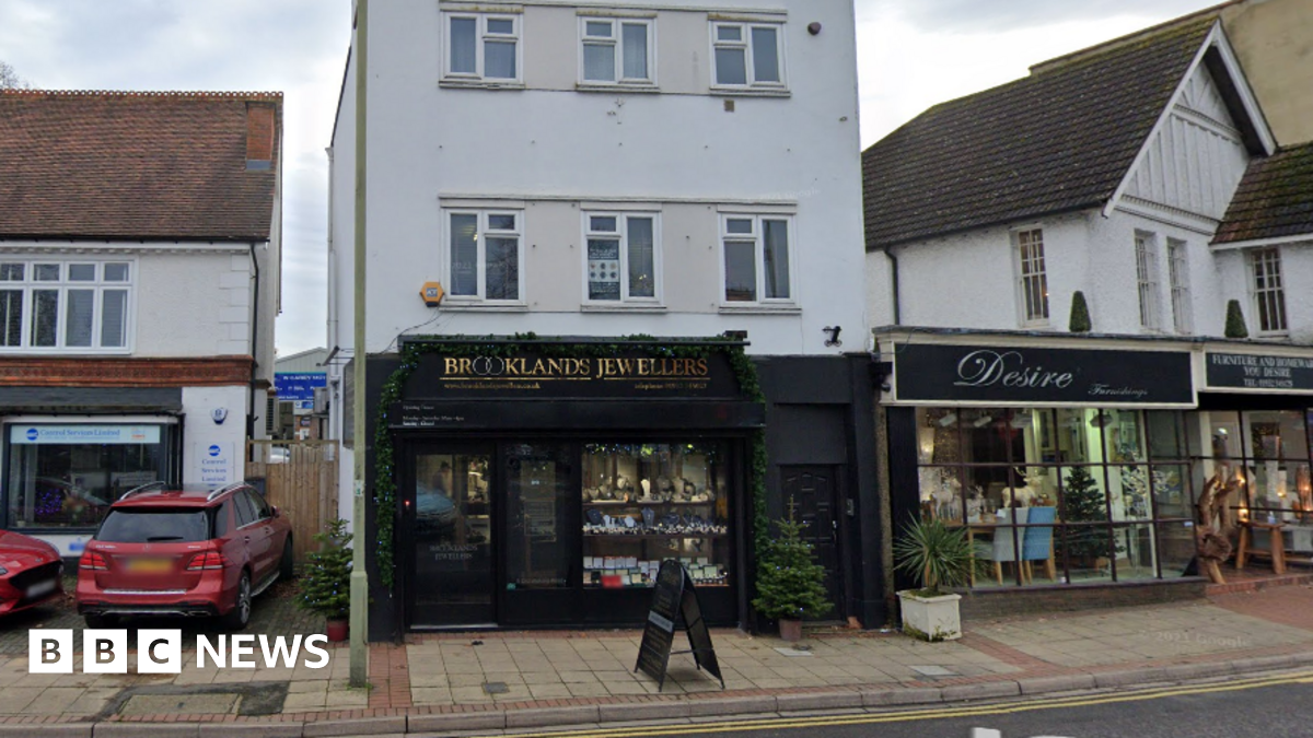 West Byfleet: Three arrested after jewellery store ram raid