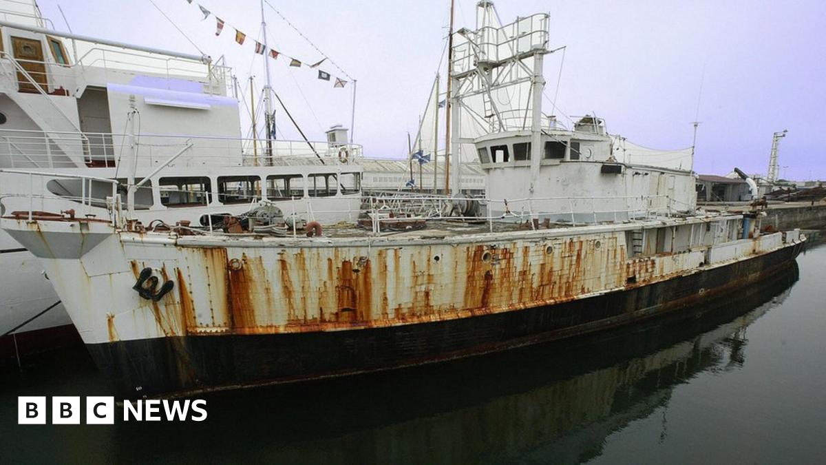 French explorer Jacques Cousteau's Calypso to sail again - BBC News
