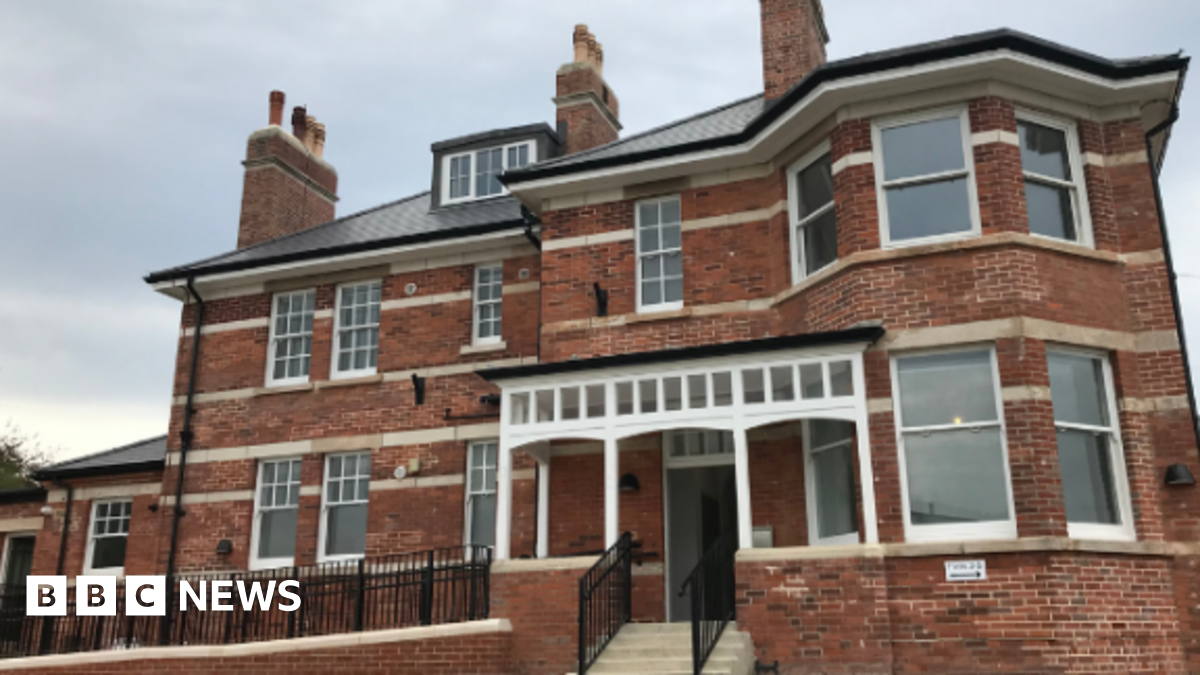 Short-term accommodation for the homeless opens