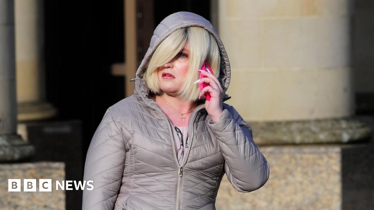 Transgender rapist Isla Bryson moved to men's prison - BBC News