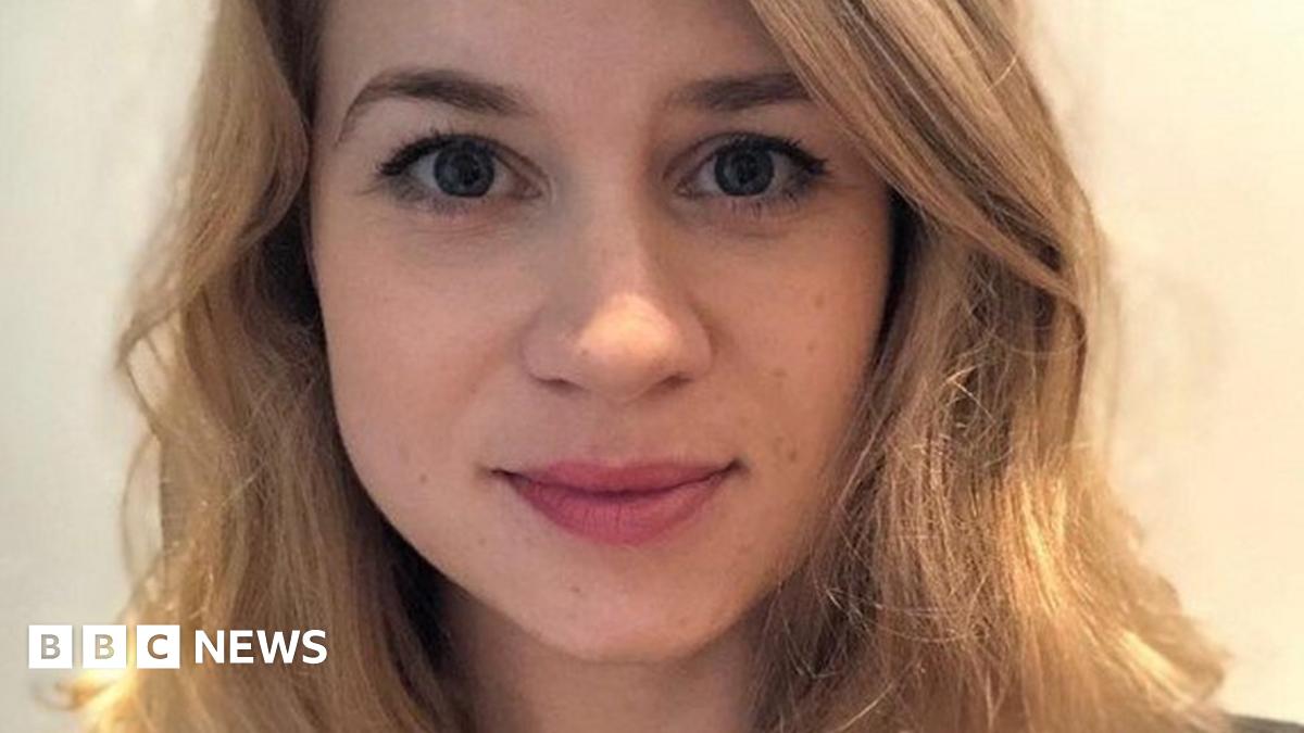 Sarah Everard murder: Met PC Wayne Couzens pleads guilty - BBC News