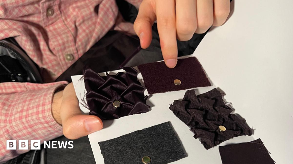 London Fashion Week: Tactile sessions aid visually impaired fans