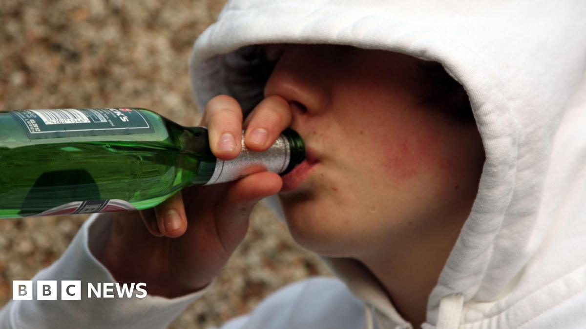 Sunderland Youth Alcohol Consumption Declines, Council Reports - health news from BBC