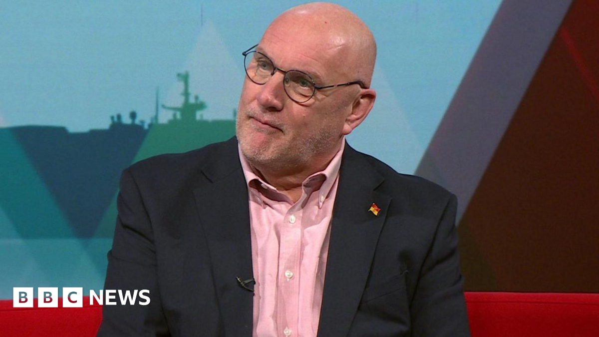 bbc.co.uk - Emily Hudson - Hampshire council leader threatens legal action over mergers