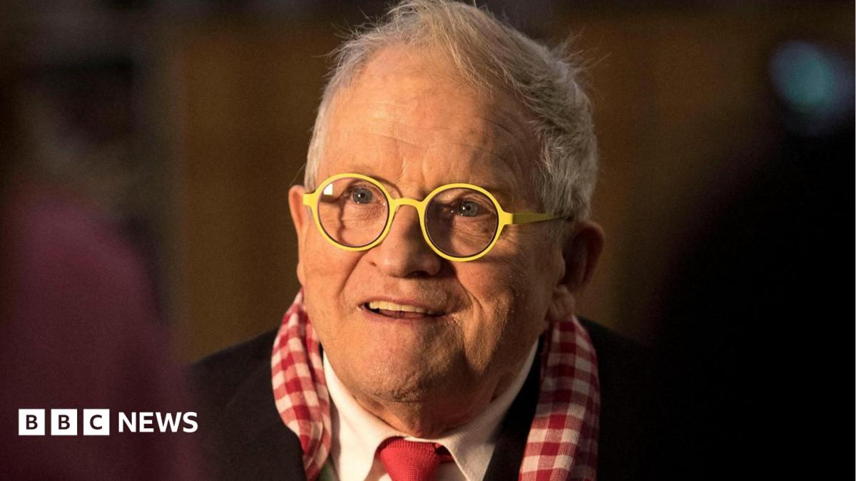 David Hockney: Bradford pays tribute to 'most inspiring son'