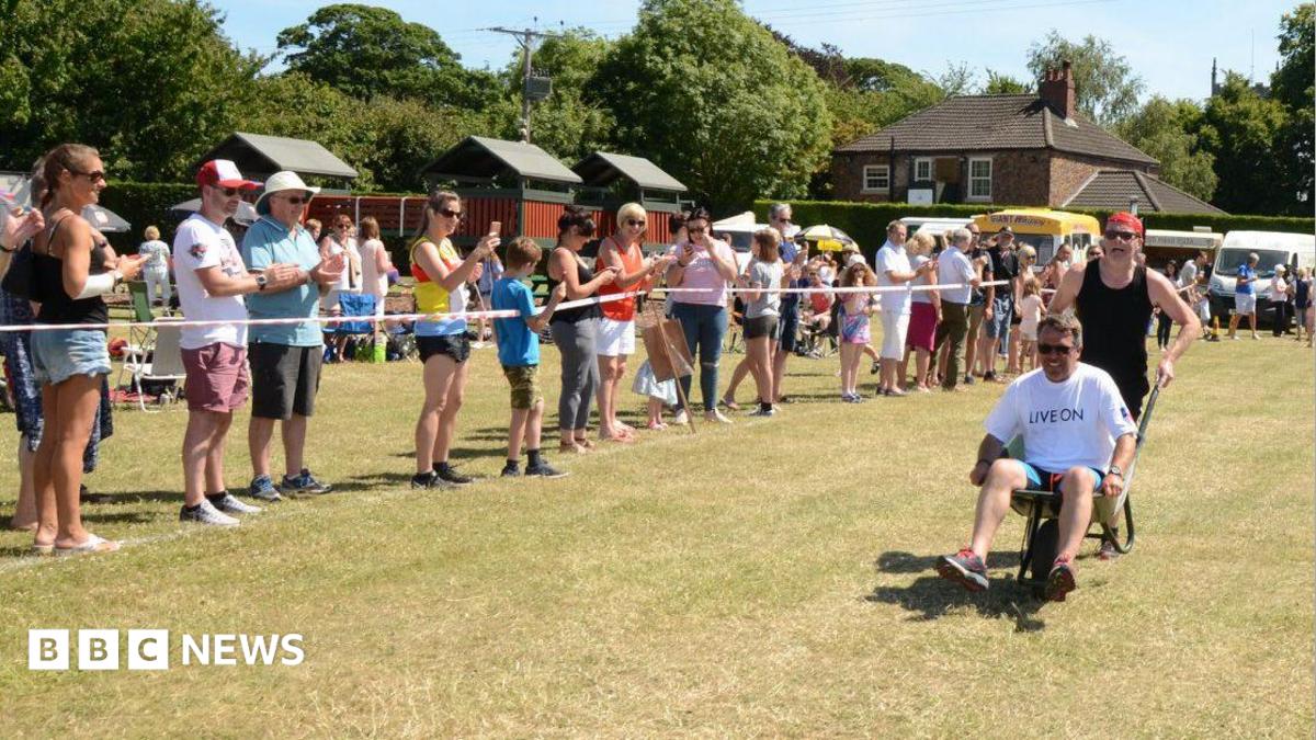 bbc.co.uk - David McKenna - Belton Barrow Race to go pub to pub for first time since Covid